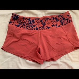 Lululemon Speed Up Short size 8